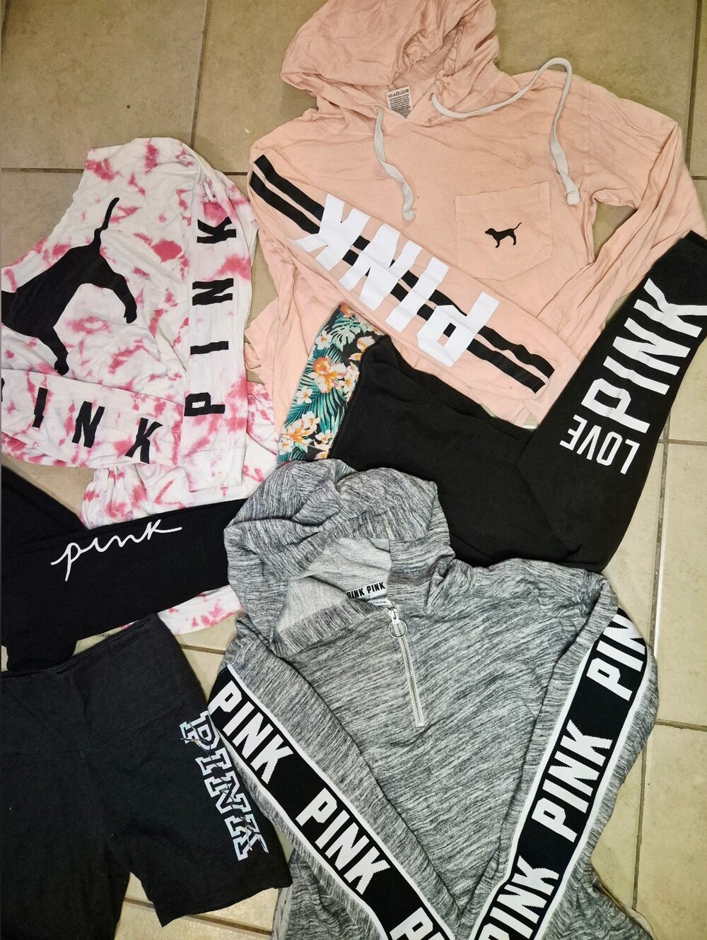 Pink Bundle Fair Conditions Size Small - Picture 3 of 3